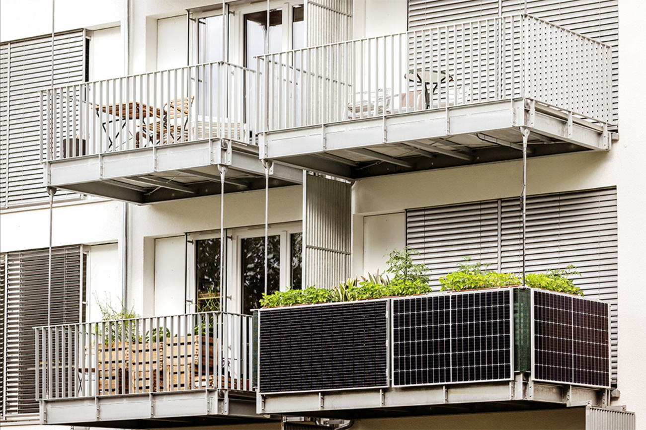 Balkon­kraftwerk bei Elektro Seitz GmbH in Haibach